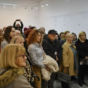 c15d112e-9e27-4f2a-868d-dd68fc4ca976