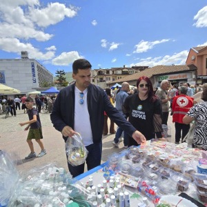 Veligdenski_bazar_300424003